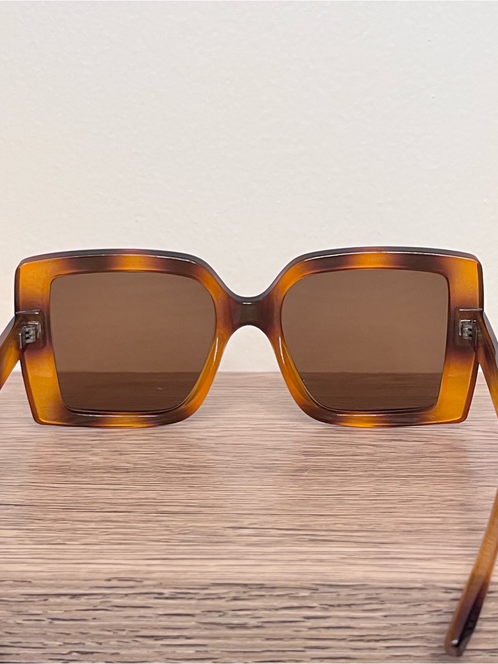 Kendall + Kylie Fiona Square Oversized Statement Sunglasses Brown Lenses - Picture 2 of 5